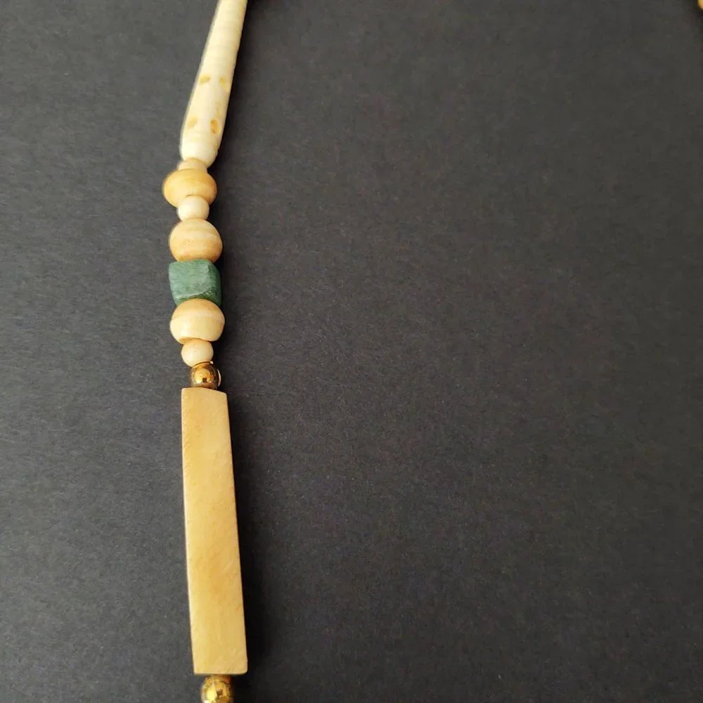 N/A gold tone